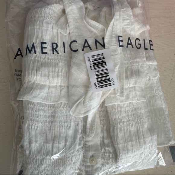 American Eagle AE Smocked Ruffle Crop Tank Top in White. NWT. Women’s Small - Picture 12 of 14